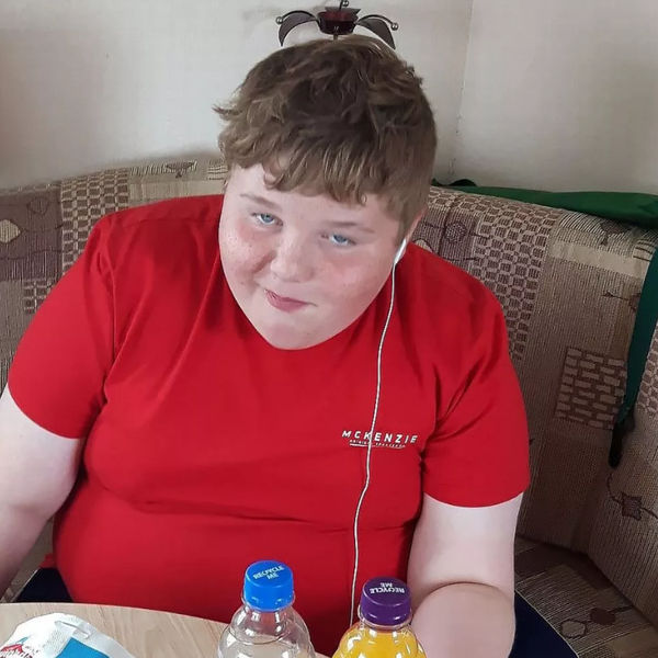 Drengur sem lögregla taldi látinn reyndist á lífi á sjúkrahúsi