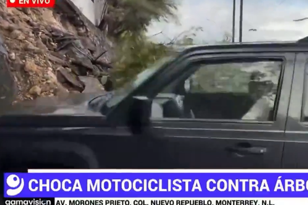 Ekið á fréttafólk í beinni útsendingu