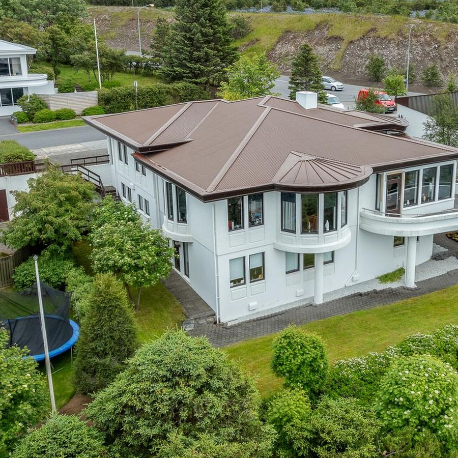 Gríðarstór gersemi í Garðabæ til sölu