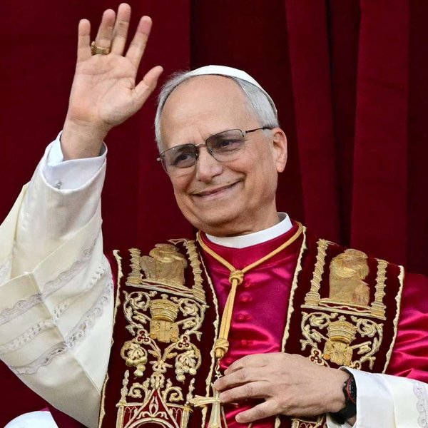 Páfinn biður fyrir friði í Mið-Austurlöndum