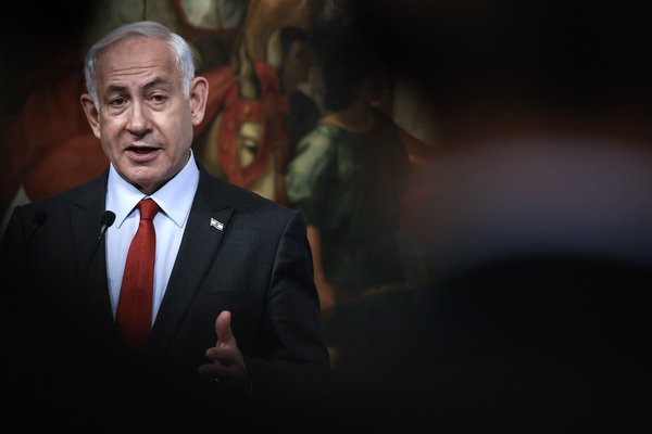 Netanyahu rak yfirmann öryggisstofnunarinnar