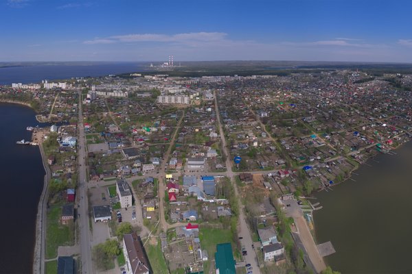 Kennari stunginn til bana af nemanda