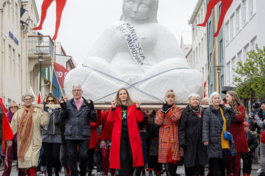 Minnismerki um kvennabaráttu rís í Hljómskálagarðinum