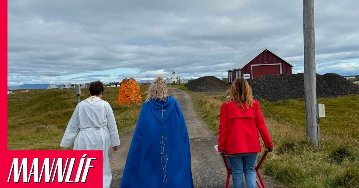 Biskup fagnar aldarafmæli með Flateyingum