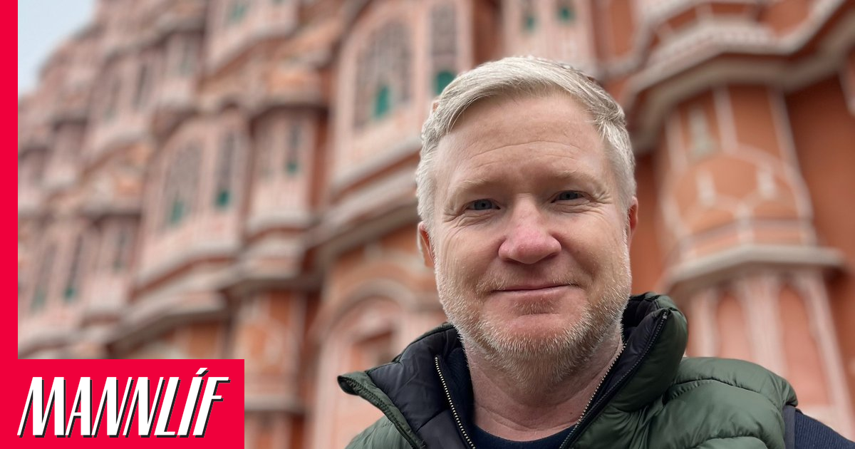Þekktur handritshöfundur lést í bílslysi