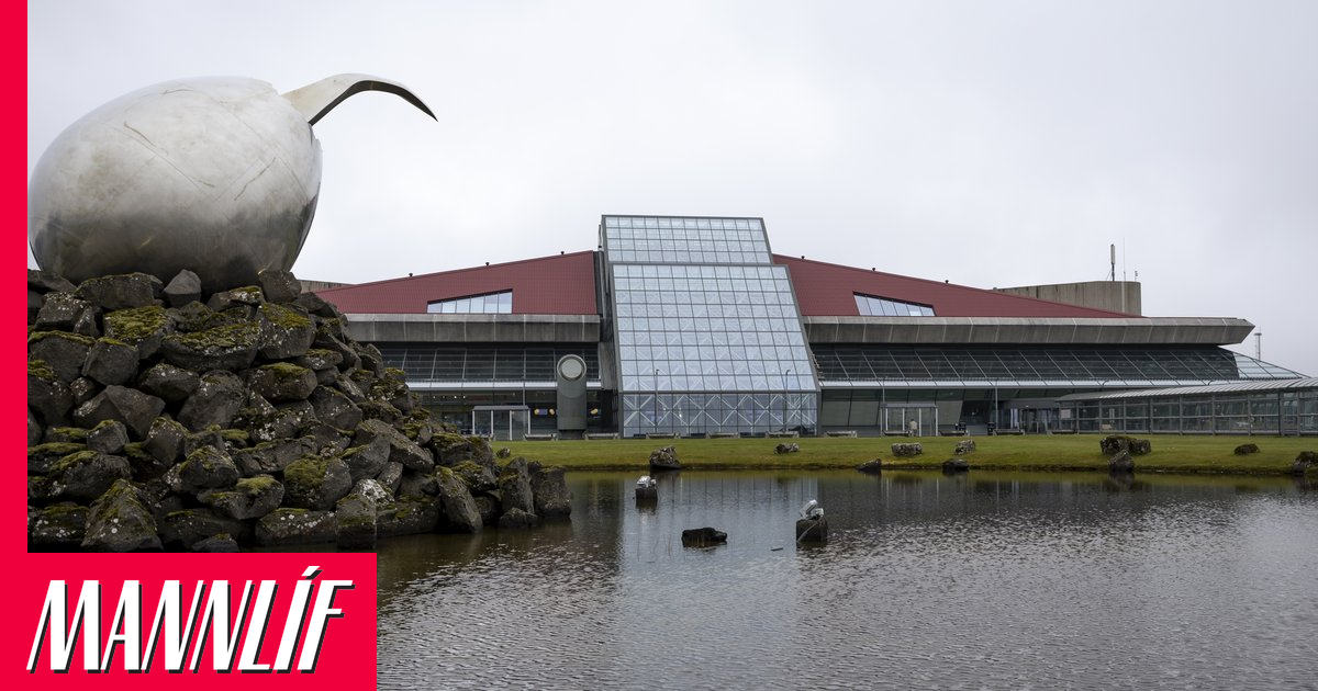 Robert flutti inn amfetamínbasa í vínflöskum