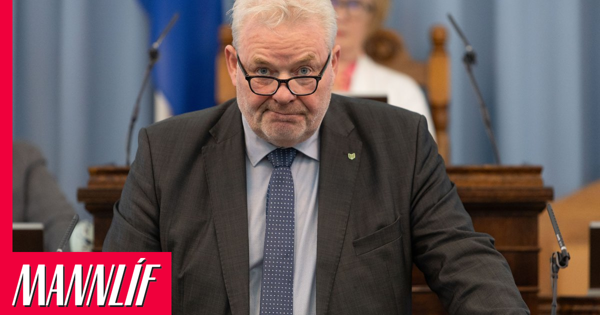 Sigurður Ingi gagnrýnir Kristrúnu vegna COVID-ráða