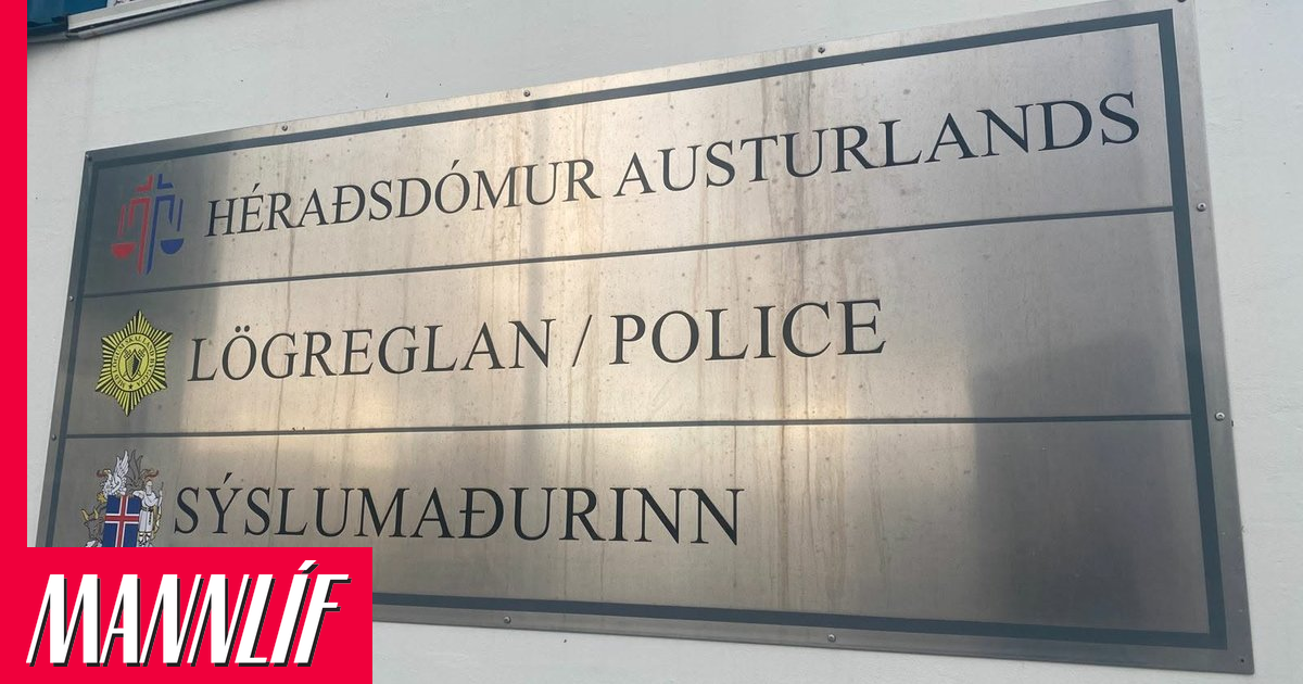 Tók barnsmóður sína kverkataki með báðum höndum og sparkaði í hana